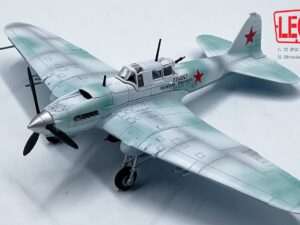 Legion Models 14629LC - 1:72 CCCP Ilyushin IL-2 M3 Ground Attack Aircraft, Red 8, 1941-1942 Winter