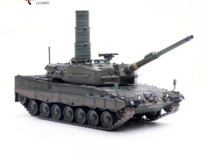 Panzerkampf 12226PD - 1:72 Leopard 2A4 Main Battle Tank (w/ Snorkel) Germany, Green Camouflage