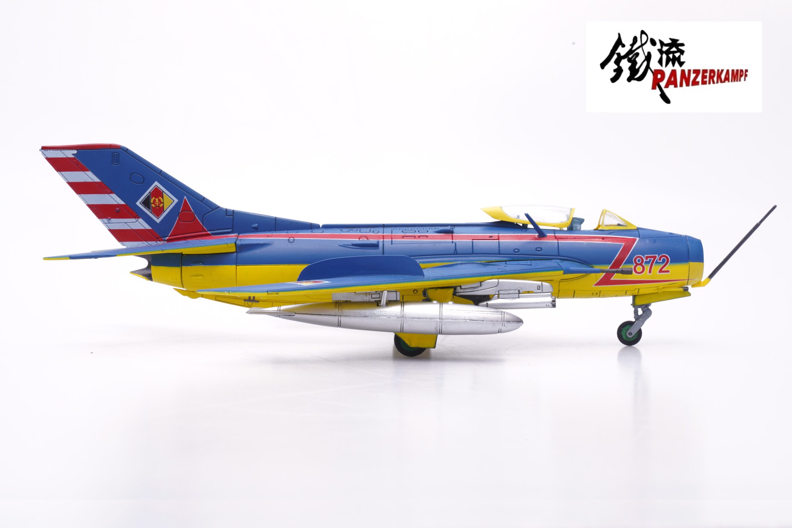 Panzerkampf 14642PB - 1:72 MiG-19S Farmer C. 1 Staffel/JG-3. Preschen. 1968. 5th World Aerobatic Championships - Image 4